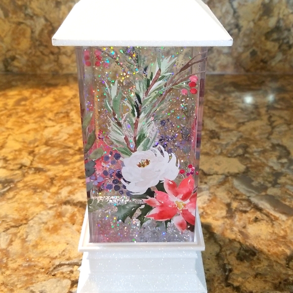White Cardinal Lantern Snowglobe - Picture 2 of 2